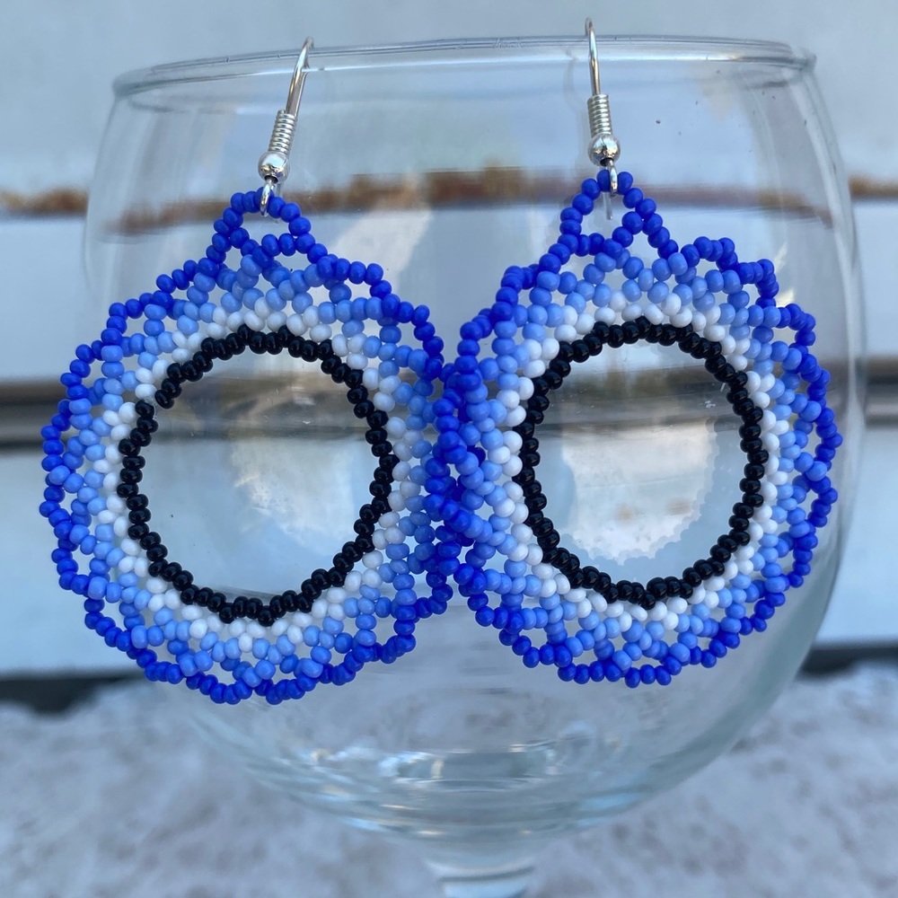🇲🇽 Authentic Mexican beaded earrings blue
